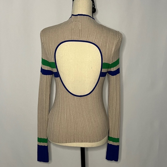 BDG (Urban Outfitters) Cutout Back Fitted Mockneck Sweater Size M - Picture 1 of 8